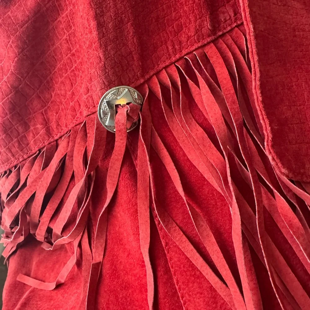 Moving Sale! Everything $30! Vintage Red Fringe Jacket sz M - Picture 4 of 8